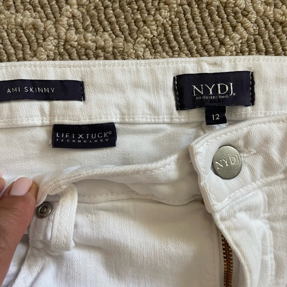 Not Your Daughter’s Jeans Optic White Ami Skinny Size 12